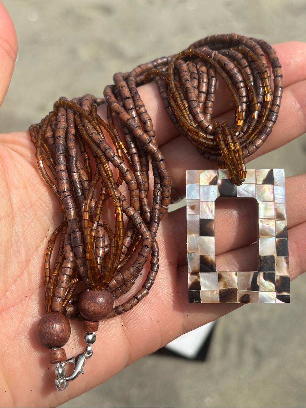 🤎 Reversible Abalone & Mother of Pearl Statement Pendant Necklace Set + Earrings - Picture 9 of 17